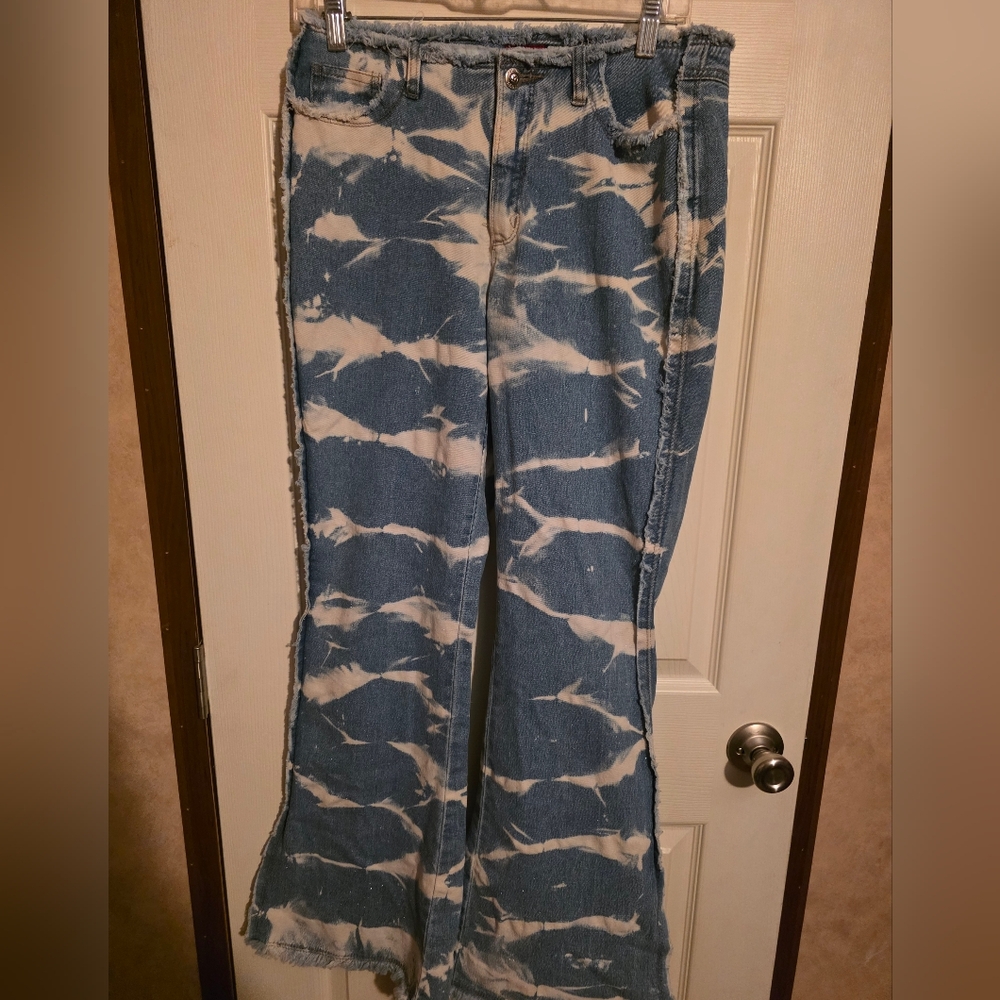 Younique Jeans.